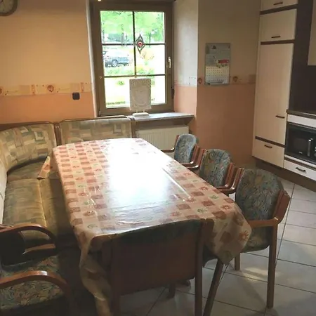 Ferienhaus Geraeumiges Haus Auf 3 Etagen *