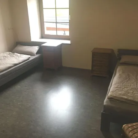 Geraeumiges Haus Auf 3 Etagen